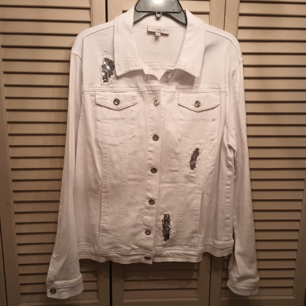 DG2 Distressed White Jacket.